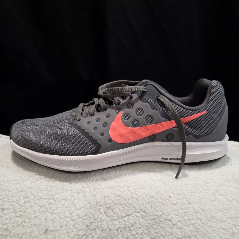 Nike Gray Sneakers with Pink Swoosh - Picture 8 of 11